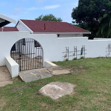 White House Lodge In Scotburgh Scottburgh Kültér fotó